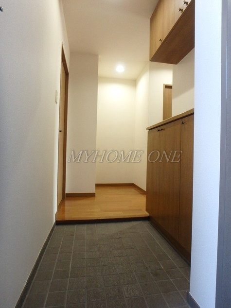 玄関　玄関ホール