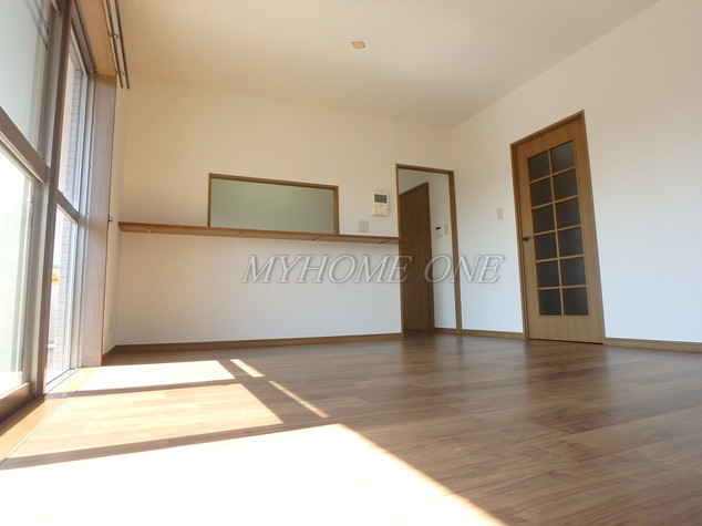 居室・リビング　リビング