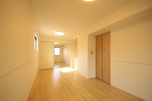 居室・リビング　居間です