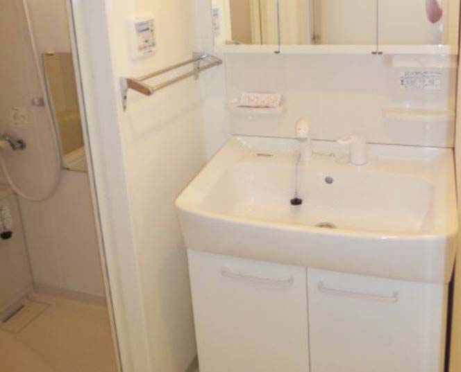 洗面設備　★収納付き、独立洗面台★