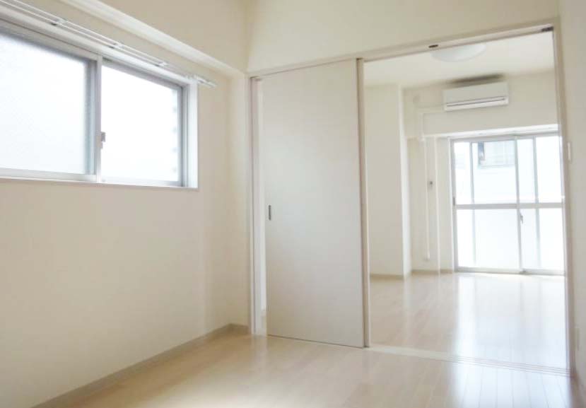 居室・リビング　★角部屋、二面採光、風通しも良好★