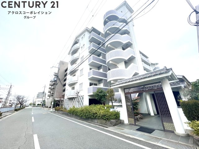 建物外観　モニター付きインターホン完備☆