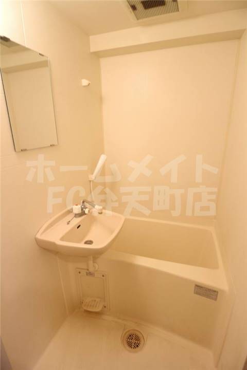 バス・シャワールーム　ゆったり過ごせるお風呂です