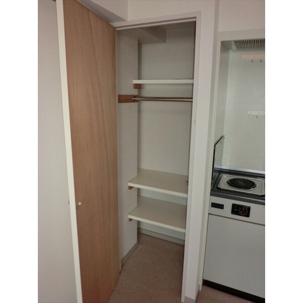 収納　リフォーム中の為、同物件別室写真