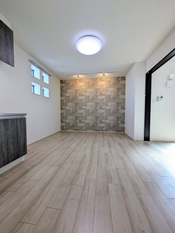 居室・リビング　明るいお部屋