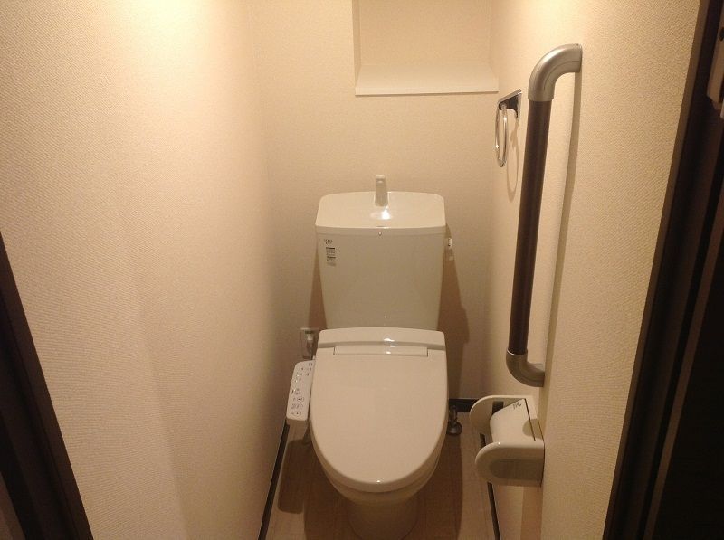 トイレ　トイレ