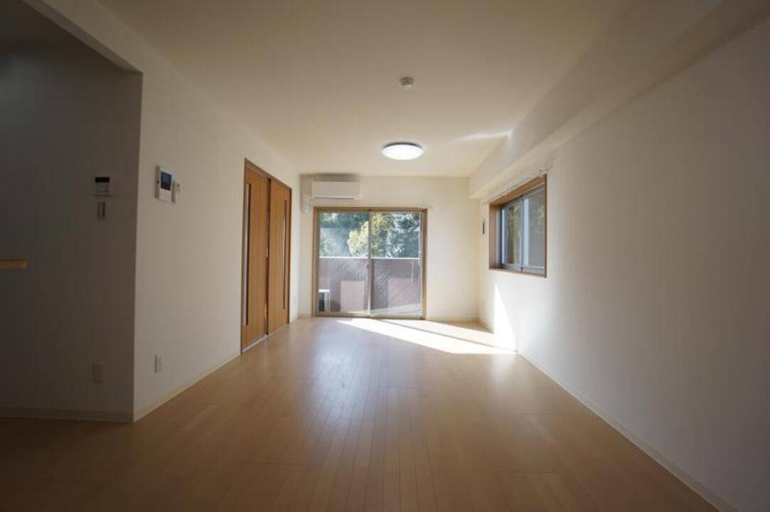 居室・リビング　リビング