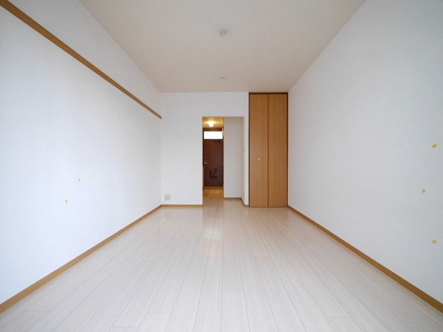 その他部屋・スペース　★広々洋室★