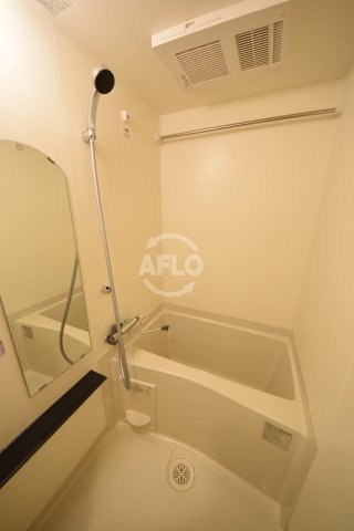 バス・シャワールーム　プレサンス大手前ピリオド　浴室