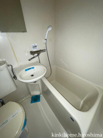 バス・シャワールーム　※別号室の写真です。