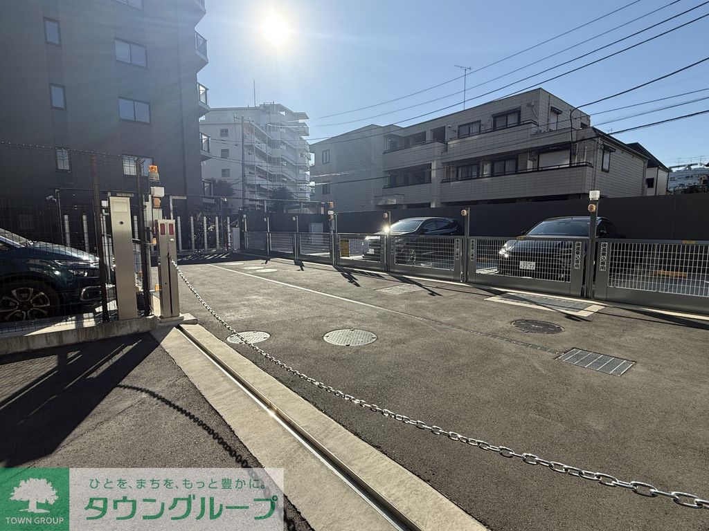 駐車場　駐車場