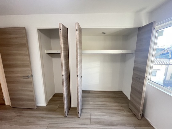 収納　※別部屋の写真です