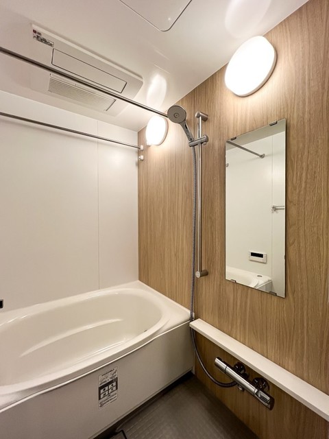 バス・シャワールーム　※写真は同タイプ住戸です。