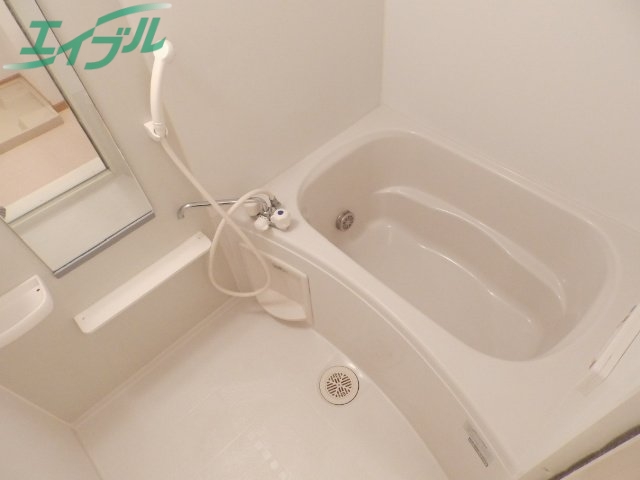 バス・シャワールーム　同型参考写真