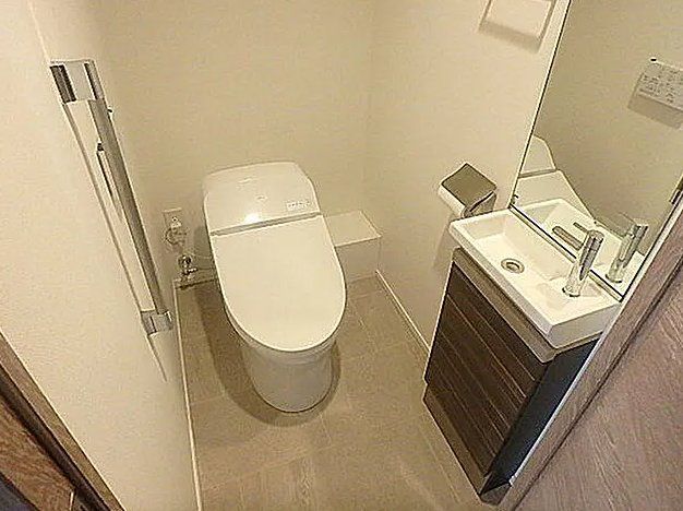 トイレ　トイレ