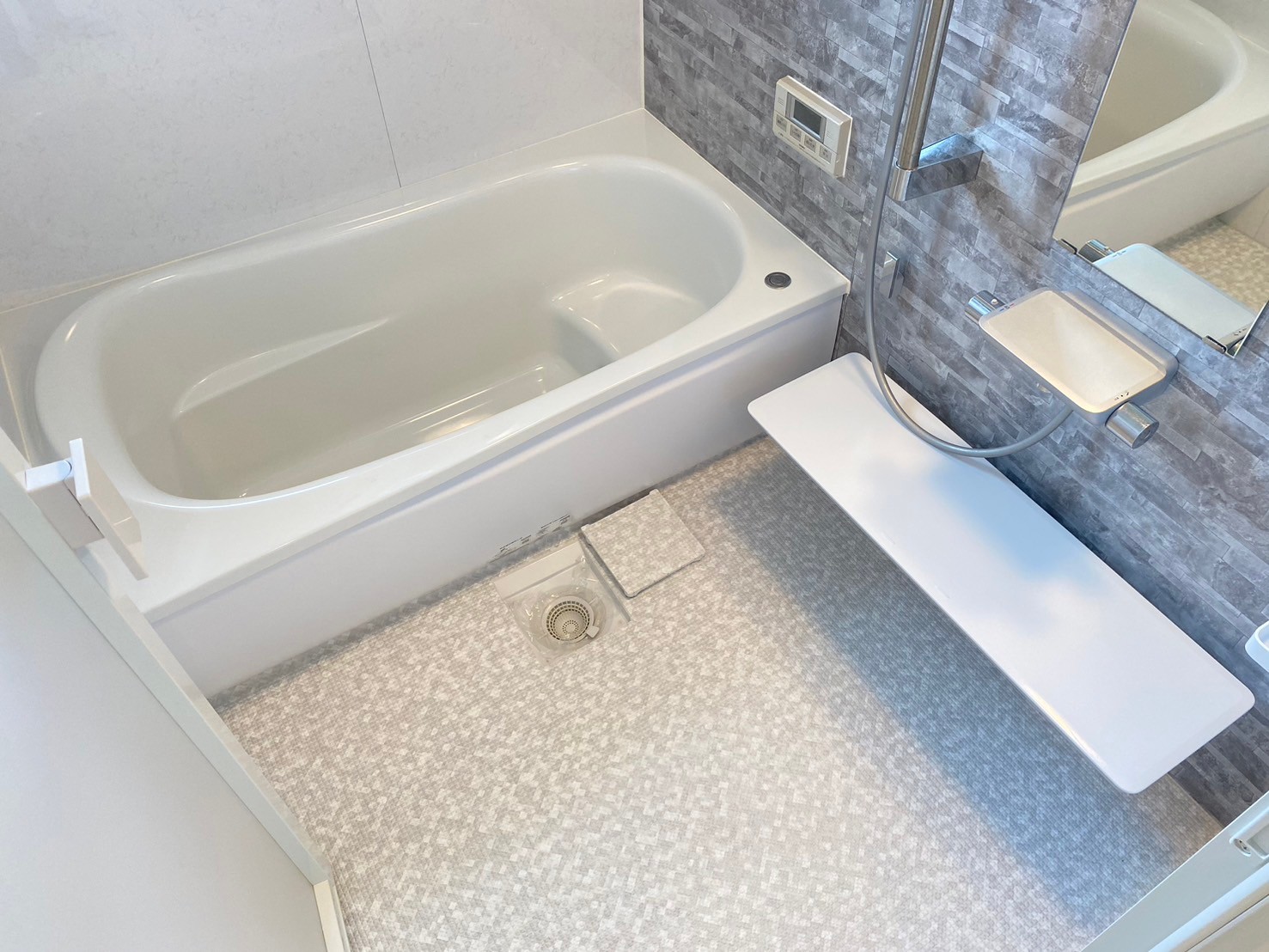 バス・シャワールーム　※他号室参考写真