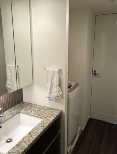 洗面設備　※同仕様写真含む