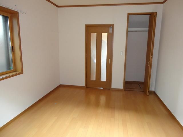 その他部屋・スペース　★広々８帖★