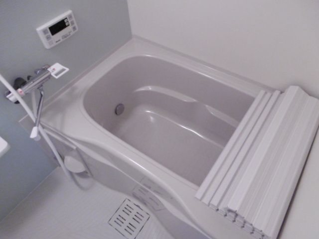 バス・シャワールーム　浴室換気乾燥機・追焚き給湯付き