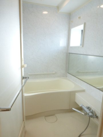 バス・シャワールーム　バス※別部屋参考写真