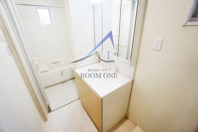 洗面設備　洗面台です。