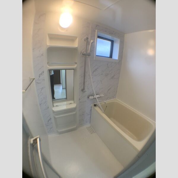 バス・シャワールーム　浴室