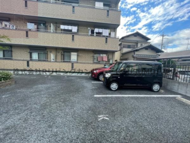 駐車場　駐車場です