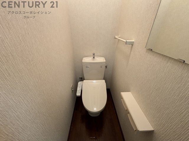 トイレ　温水洗浄便座機能付きトイレです♪