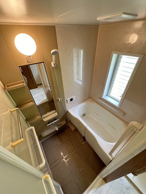 バス・シャワールーム