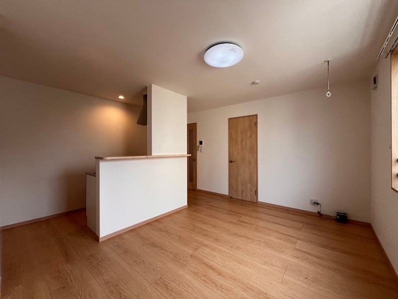 居室・リビング　※別部屋参考写真