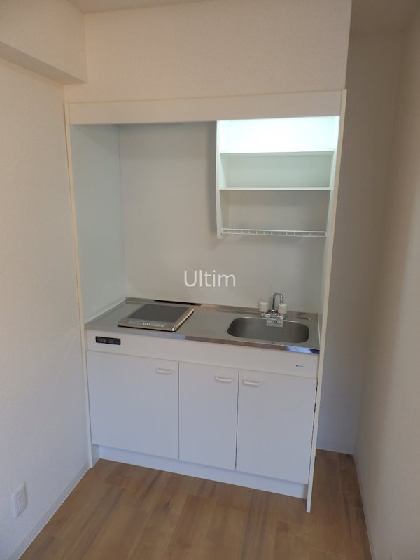 キッチン　別部屋のお写真です。ご参考になれば幸いです。