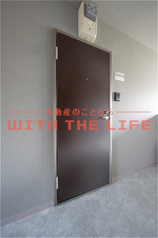 玄関　収納もある玄関です