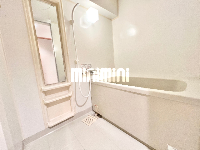 バス・シャワールーム　エアコン付きで年中快適です