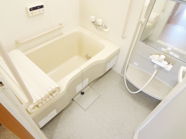 バス・シャワールーム　同物件別号室