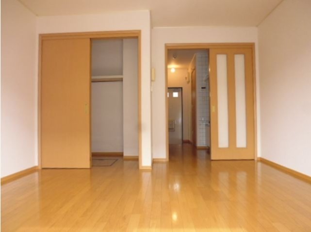 居室・リビング　反転別部屋参考写真