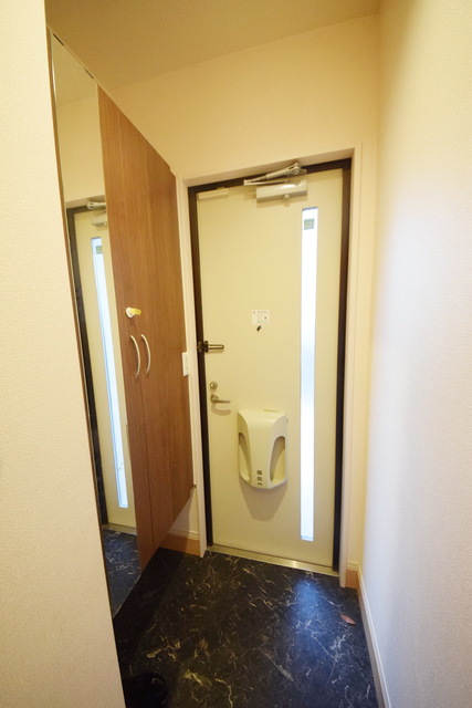 玄関　～たっだいま～