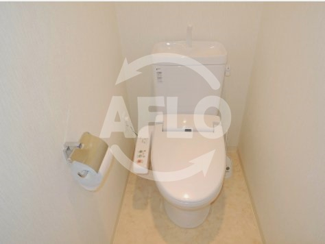 トイレ　エスリード難波ステーションプラザ　温水洗浄便座