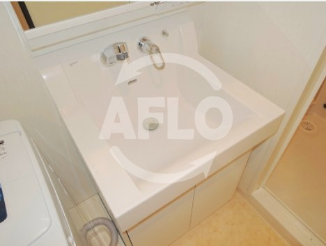 洗面設備　エスリード難波ステーションプラザ　独立洗面台