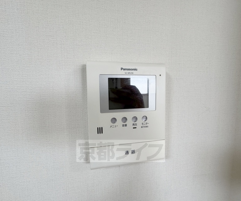 バルコニー　洗濯機は室外置きです。