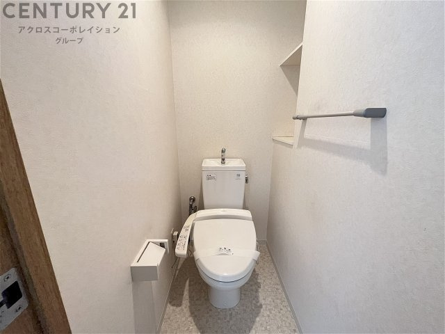 トイレ　ウォシュレット付きのトイレです♪