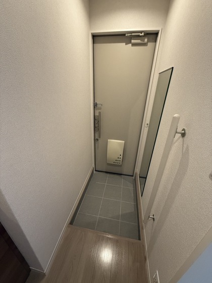 玄関　※別部屋の写真です