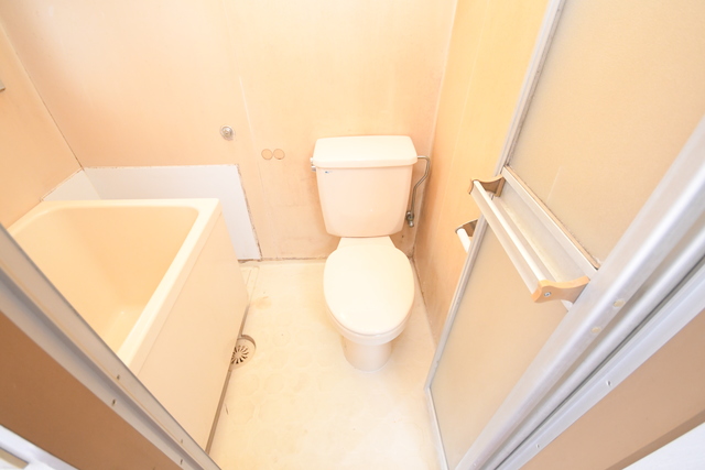 トイレ　トイレ