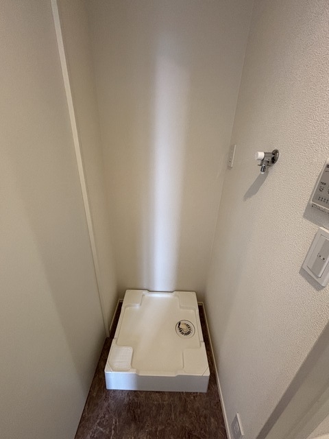 トイレ　※室内写真は別号室の写真です。