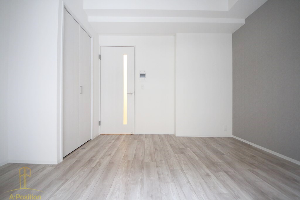 居室・リビング　コンフォリア・リヴ南森町II