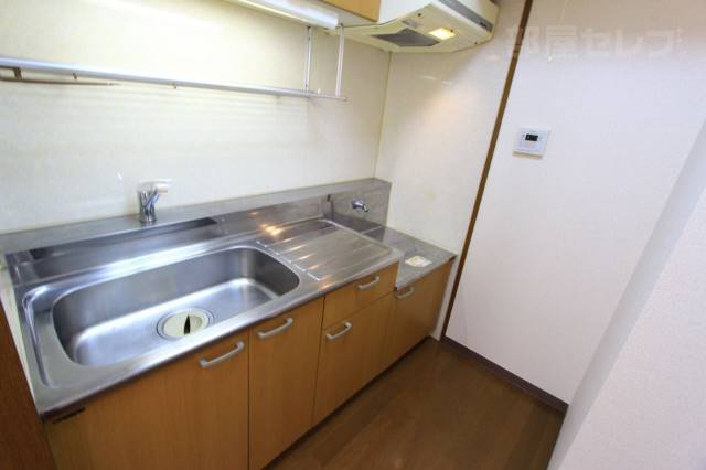 キッチン　２０２号室