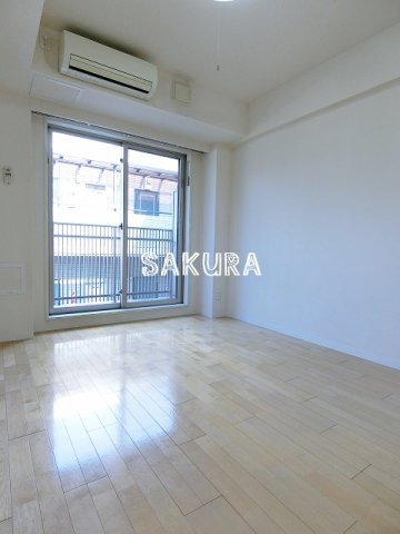 居室・リビング　使いやすい形の為、レイアウトを楽しめます♪