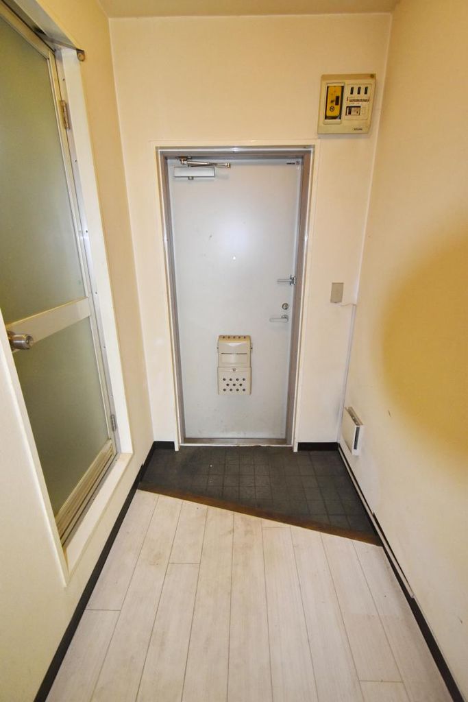 玄関　★お問い合わせはタウンハウジング町田店まで★