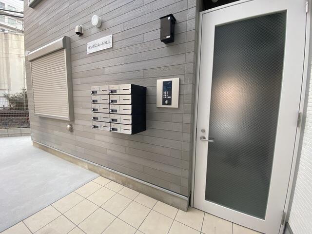 エントランス　共用部分の入り口です