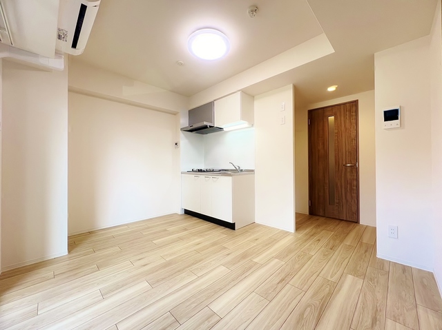 居室・リビング　フローリング部屋