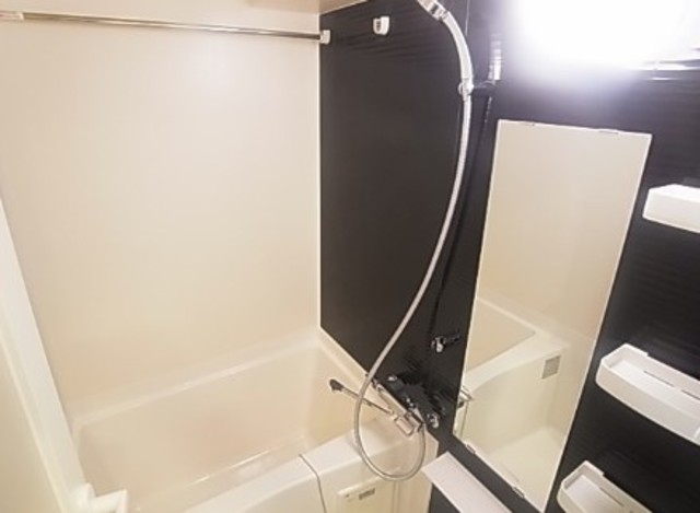 バス・シャワールーム　別室参照（カラータイプが異なる場合があります）